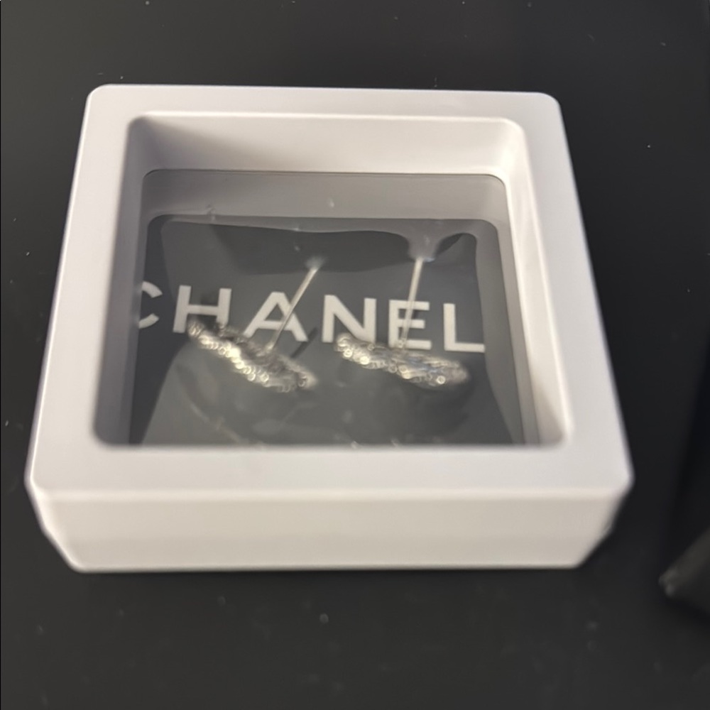 Chanel Silver Interlocking Cc Logo Earrings - image 2